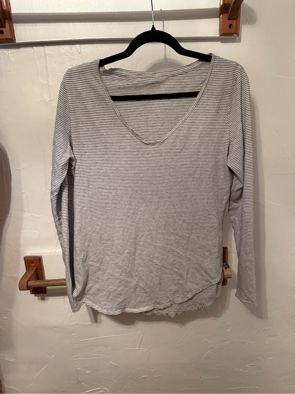 Old Navy Gray and White Striped V-Neck Long Sleeve Tee